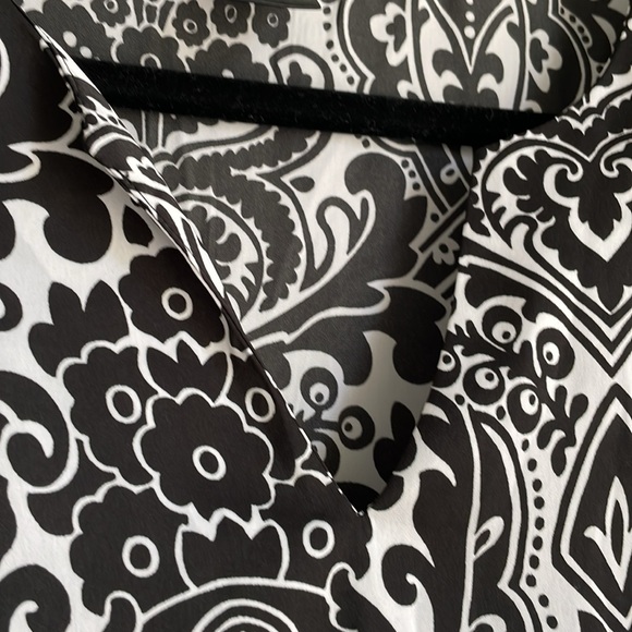 Ann Taylor tunic Beautiful - Picture 4 of 9